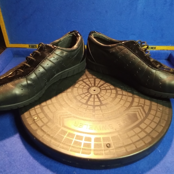 Munro American Sport Black Leather Black Patent Lace Up Oxfords, Sz. 8W-US - Picture 7 of 9